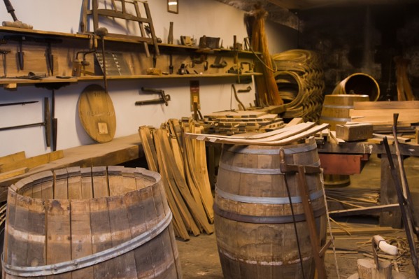 'Le ministre de l’Agriculture est en train de mettre en péril l’élevage traditionnel du vin en fût de chêne'