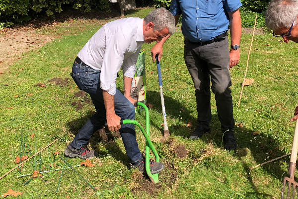 Des cépages résistants chez le préfet d’Indre-et-Loire