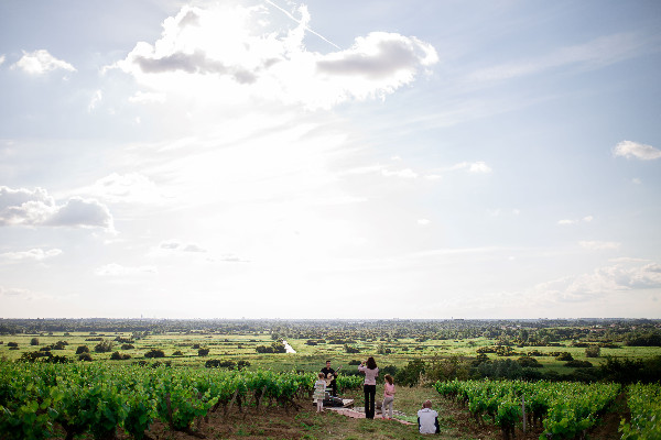 Comment ces vignerons nantais se lancent dans la conciergerie