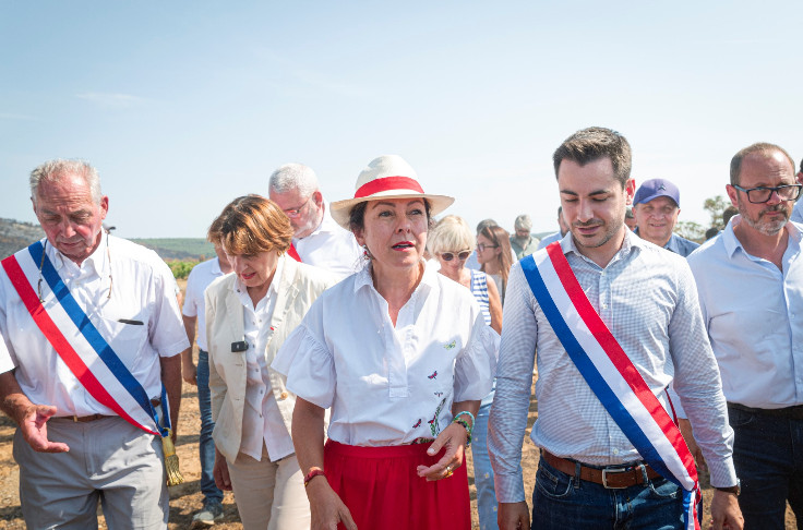 Carole Delga pousse le plan Marshall et la résilience viticole des Corbières incendiées