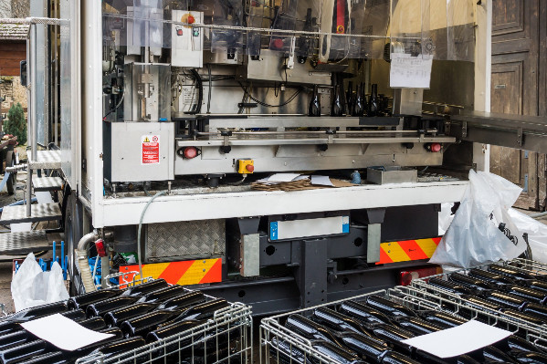 3 embouteilleurs mobiles de vin réunis en un groupe à 20 millions d'euros et d'ambition