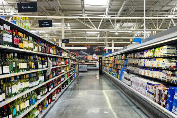 Les vignerons dans le dur des taxes Trump à 15 % : 'on ne peut pas travailler à marge négative' pour maintenir les ventes