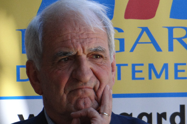 'Les problèmes du vignoble sont devant nous' comme 'la crise du vin va durer tant que l’on n’aura pas massivement mis en place les moyens de régulation'