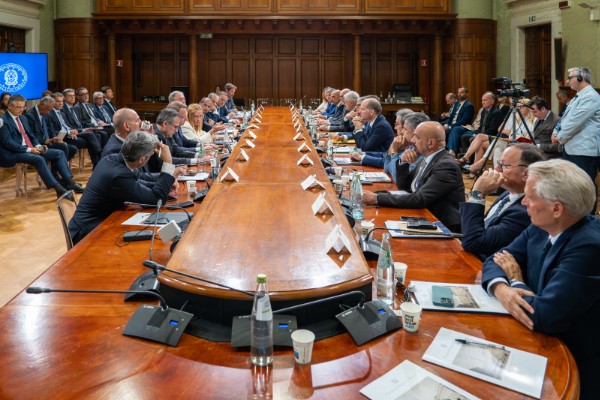 L'Italie en crise vitivinicole : syndicats et gouvernement à la recherche de solutions