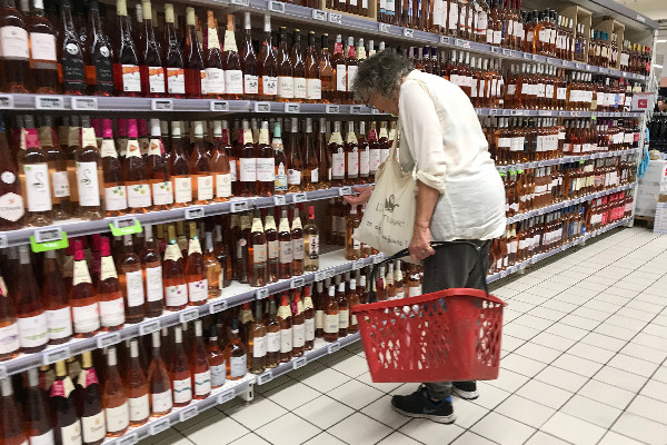 Il n’y a que les vins rosés qui passent un bel été en GD