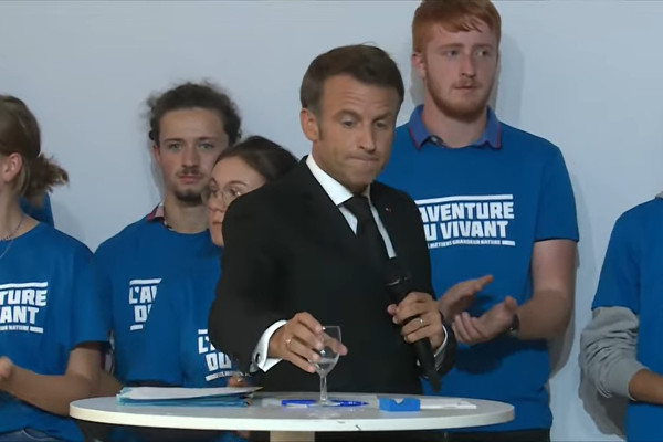 Emmanuel Macron veut défendre l’irrigation agricole et 'aller au bout des bassins, des retenues collinaires'…