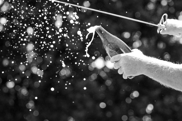 Bruxelles décoiffe les bouteilles de Champagne