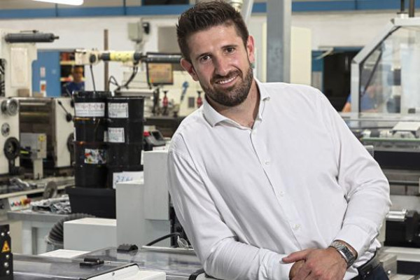 Le groupe Avek arrive dans l’univers vinicole en acquérant les imprimeries Fourignon et Reysset