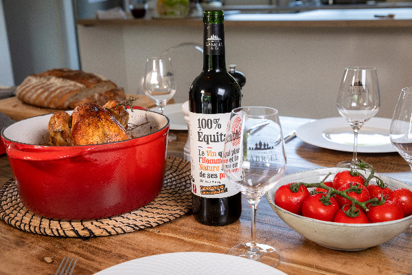 Des vins de Bordeaux équitables avec 'une garantie de prix plancher 5 % supérieur aux coûts de production'