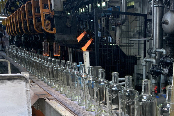 Verallia électrifie ses fours et bouteilles de cognac