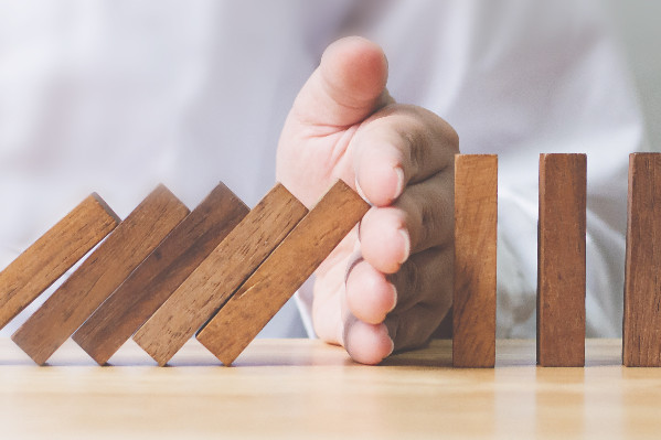 +34,8 % de taxes chinoises = -25 % de ventes de Cognac = +2,5 millions hl de vin sans débouché