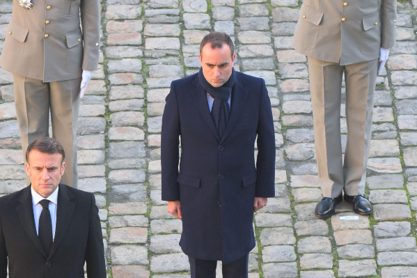 Sébastien Lecornu, un premier ministre désarmé ou du réarmement viticole ?