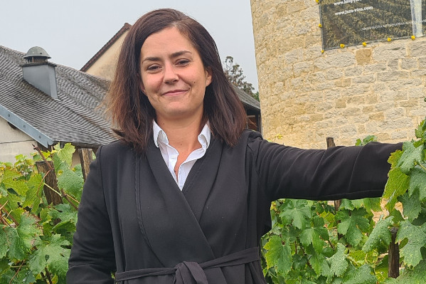 Marine Couturier prend la direction et la fusion des vins du Jura