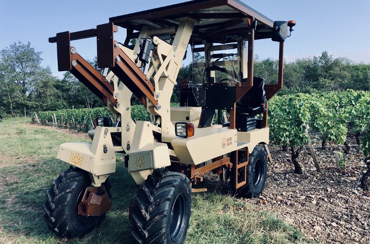 Le tracteur viticole électrique de Sabi-Agri devient robot