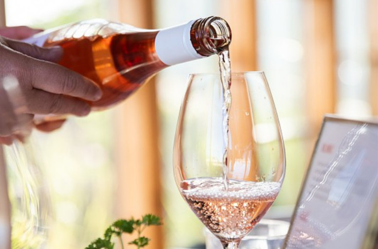 Sorties en retrait mais cours fermes pour les vins de la vallée du Rhône