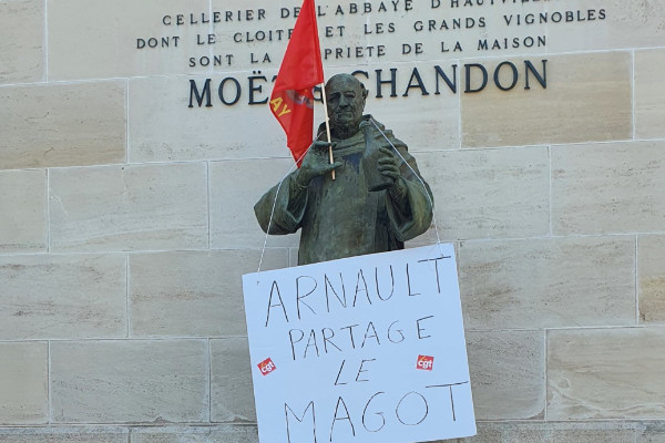 La CGT et ses demandes de revalorisation salariale s’invitent aux fêtes des vins de Champagne   