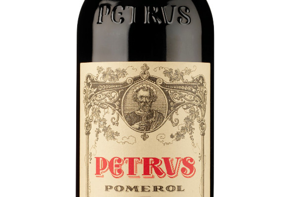 Un caviste arnaqué de 95 000 € de bouteilles de Petrus