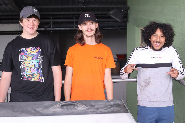 16 jeunes Normands en réinsertion grâce aux vendanges