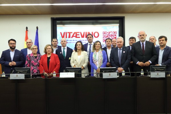 En campagne pour la culture et la convivialité du vin en Europe