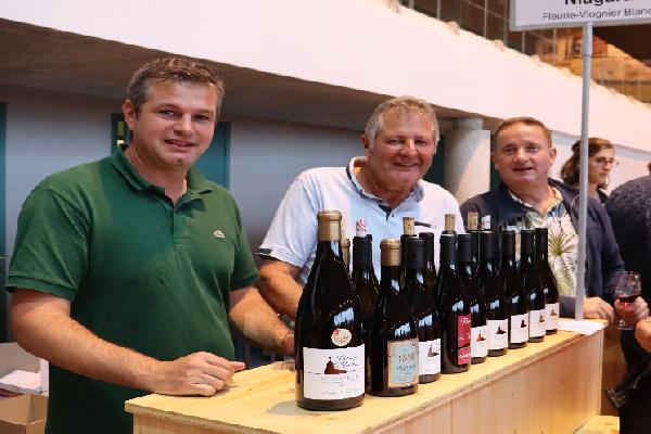 Rencontre sur les salons, accueil au domaine, animations... Comment les vignerons soignent leurs clients pro
