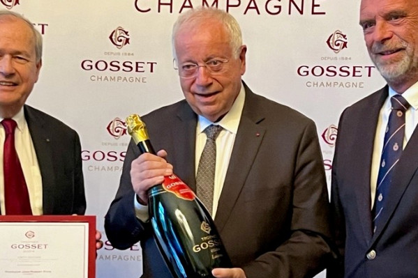 'Qu’on apprenne aux jeunes à boire du vin et ils ne seront jamais alcooliques'