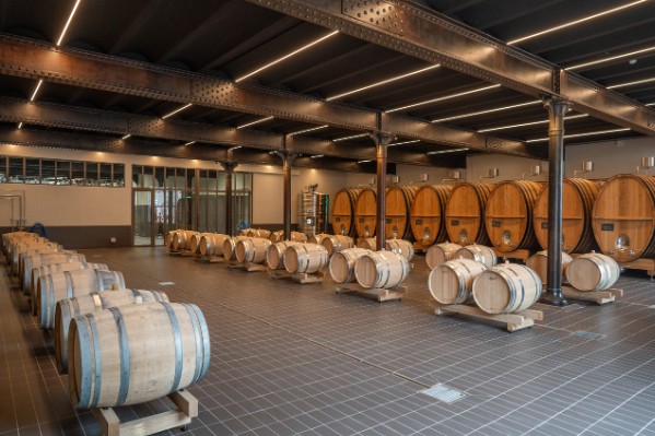 Perrier-Jouët dépoussière son chai historique