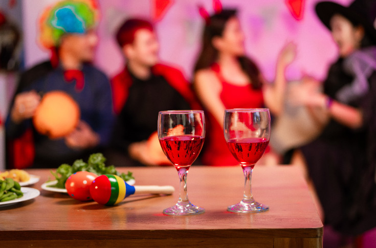 Cocktails de vin et chardonnay à la citrouille épicée pour séduire les consommateurs hésitants