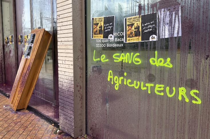 Les vignerons n'oublient pas le suicide de Jonathan Mayer et demandent des comptes