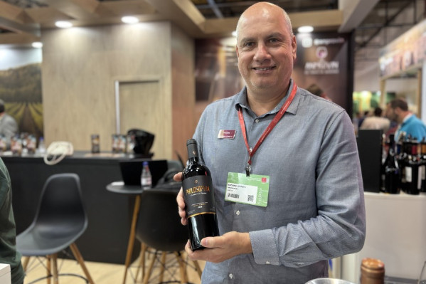 Deux tailles pour une vendange en plein hiver brésilien