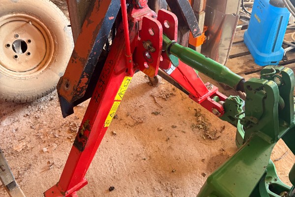 '5 min pour atteler la rogneuse au lieu d'1/2 h !' Les aides à la conduite dans les vignes ne sont pas des gadgets