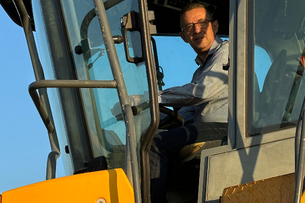 'Le futur premier ministre doit taper du poing pour financer l’arrachage du vignoble. Sinon, ça ne va pas bien se passer.'