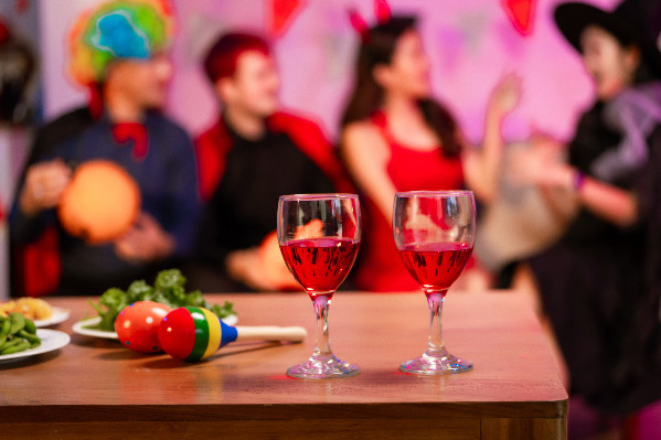 Cocktails de vin et chardonnay à la citrouille épicée pour séduire les consommateurs hésitants