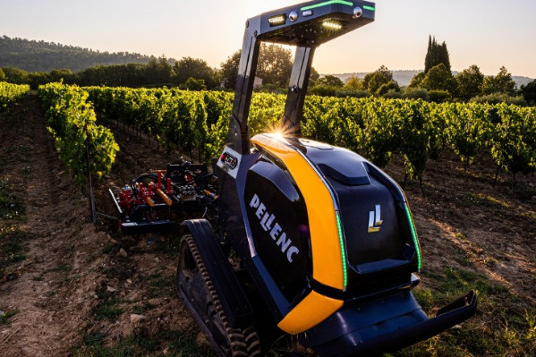 A new vineyard robot comes on-stream in the Loire Valley