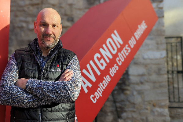 L’AOC Claret voulue par les côtes-du-Rhône pour leur vin rouge léger et édulcoré