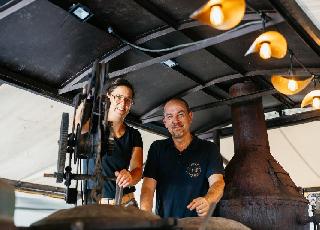Des vignerons font appel à des distilleries pour élaborer gin, vermouths ou liqueurs