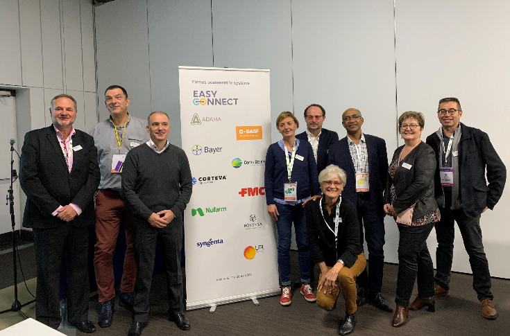 Easyconnect sécurise l’incorporation des produits liquides dans le pulvé