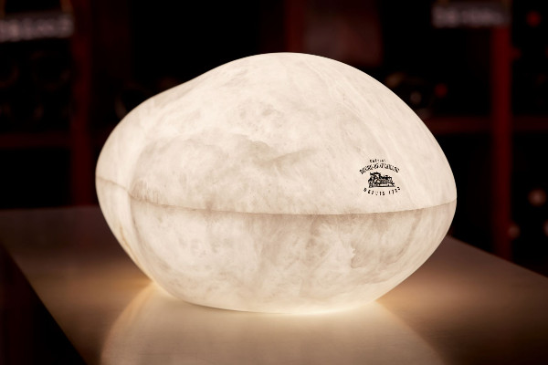 Paré d'albâtre, le double magnum 1982 de ce grand cru classé commercialisé 24 000 €