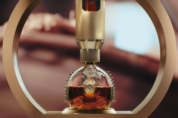 Les cognacs Louis XIII premiumisent la consigne