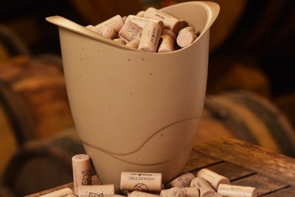 Quand des bouchons de vin se transforment en seaux à glace