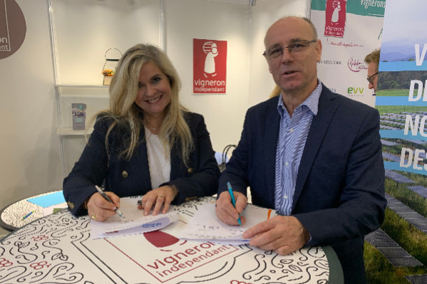 Les bénéfices de l’agrivoltaïsme définis comme la production de raisin pour le vigneron et d’électricité pour Engie