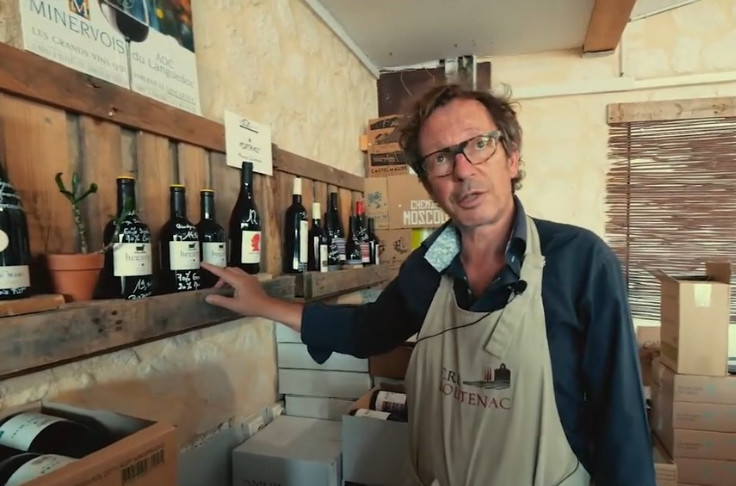 Ce caviste en ligne promet à ses clients de déguster les vins avant de les acheter