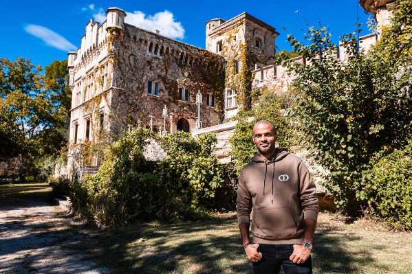 Tony Parker lève 1 million € en 45 minutes pour son domaine viticole
