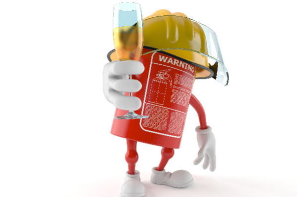 La Commission 🇪🇺 éteint la polémique🔥de l'étiquetage des vins 👨‍🚒