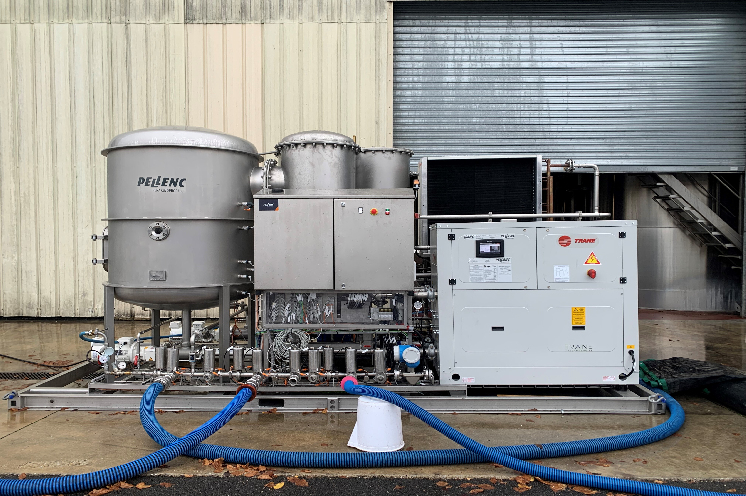 Désalcooliser le moût en fermentation c'est possible avec la Smart WineLyse de Pellenc