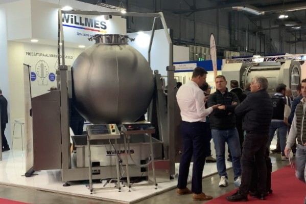 Un pressoir sphérique, la Ferrari des vinifications ?