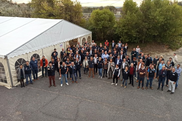 Lancement viticole d''une sélection massale, indemne de viroses et avec une diversité garantie'