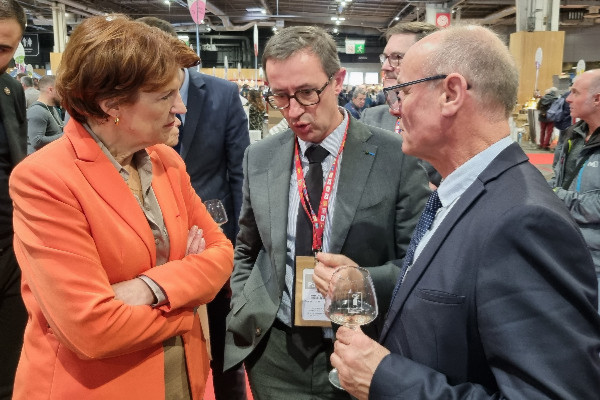 'Il ne faut pas sacrifier le secteur viticole sur l’autel du jeu politique'