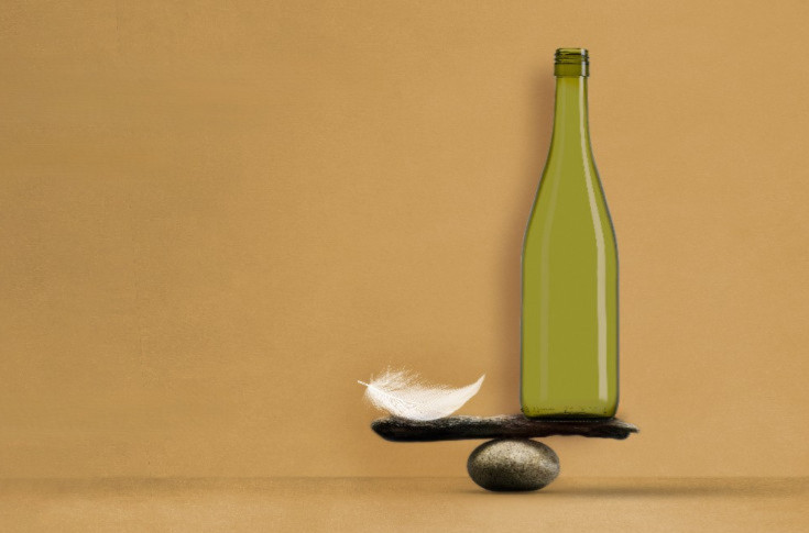Verallia launches the world’s lightest Burgundy-style bottle, weighing just 300g