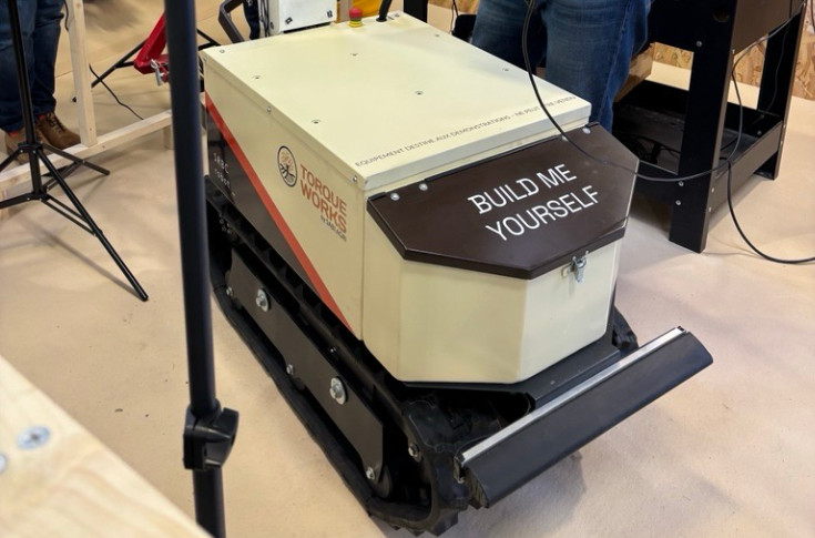 13 500 € le robot vigneron à construire soi-même