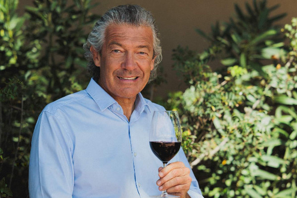 Loi Évince le vin pour l’eau à la TV. Coup de gueule contre 